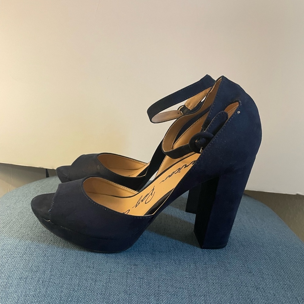 American Rag Cie Areeta Womens size 10 Solid Peep toe Platform Heels